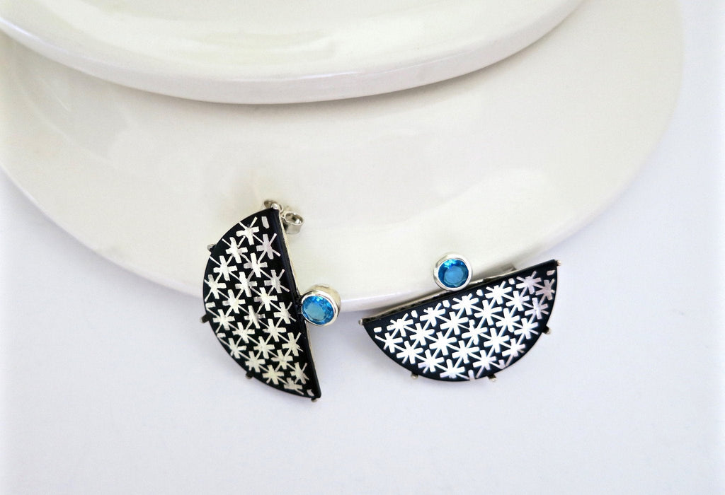 Luxurious half round Bidri earrings - Lai