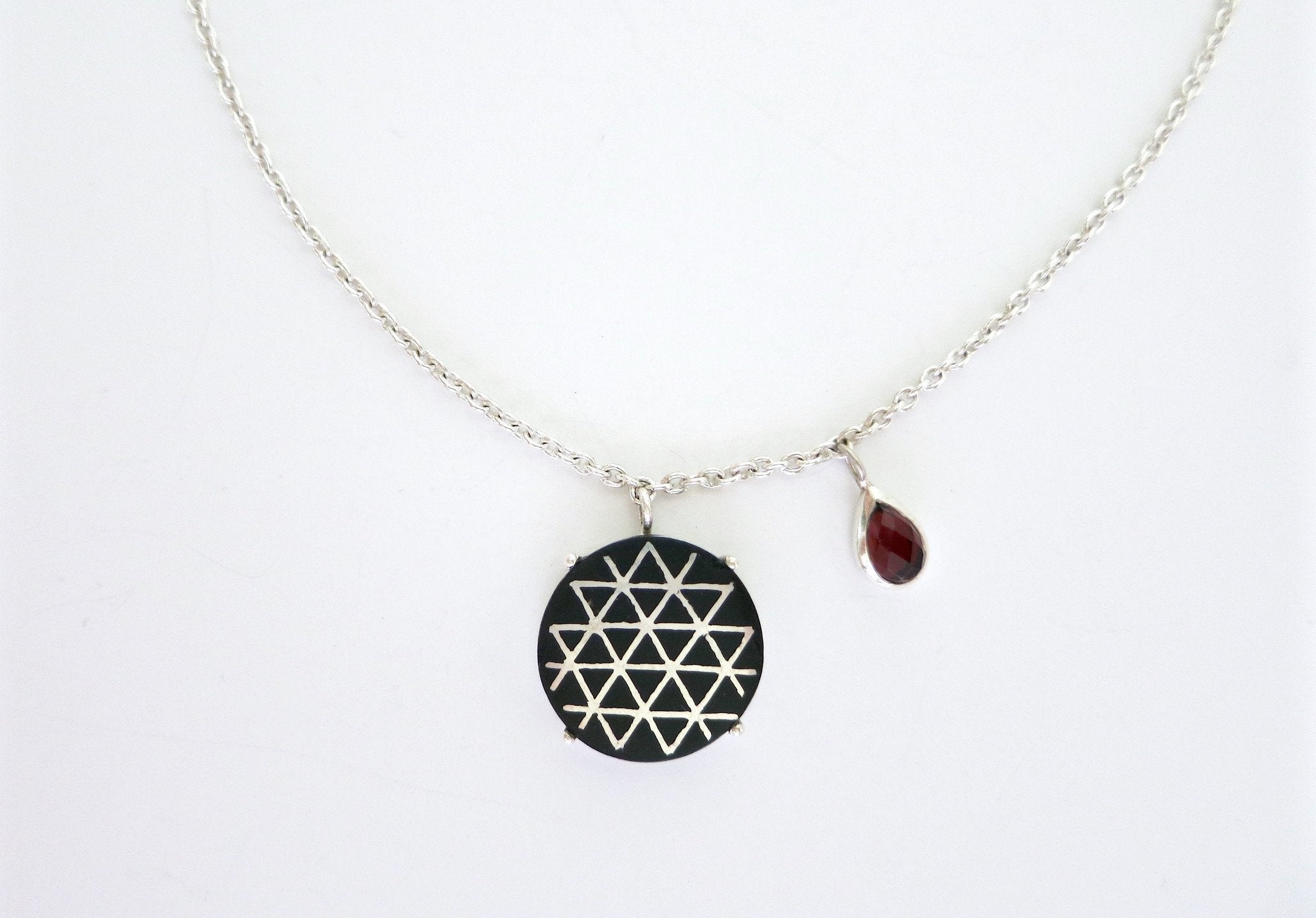 Dainty, minimalist Bidri charm chain necklace - Lai