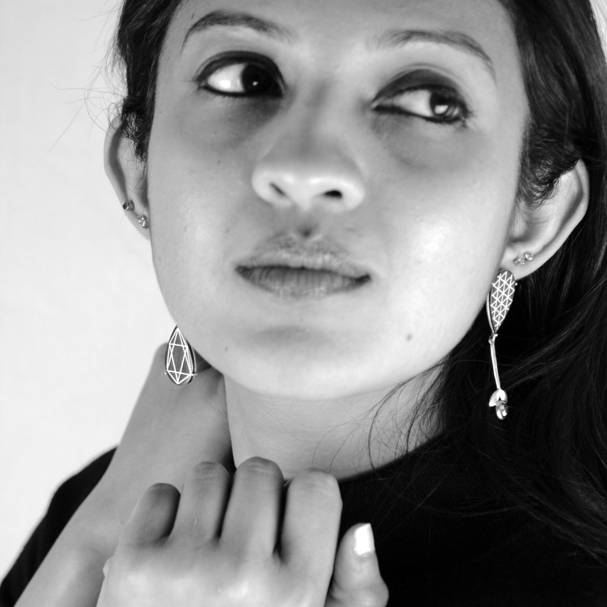 Exquisite asymmetrical long Bidri earrings - Lai