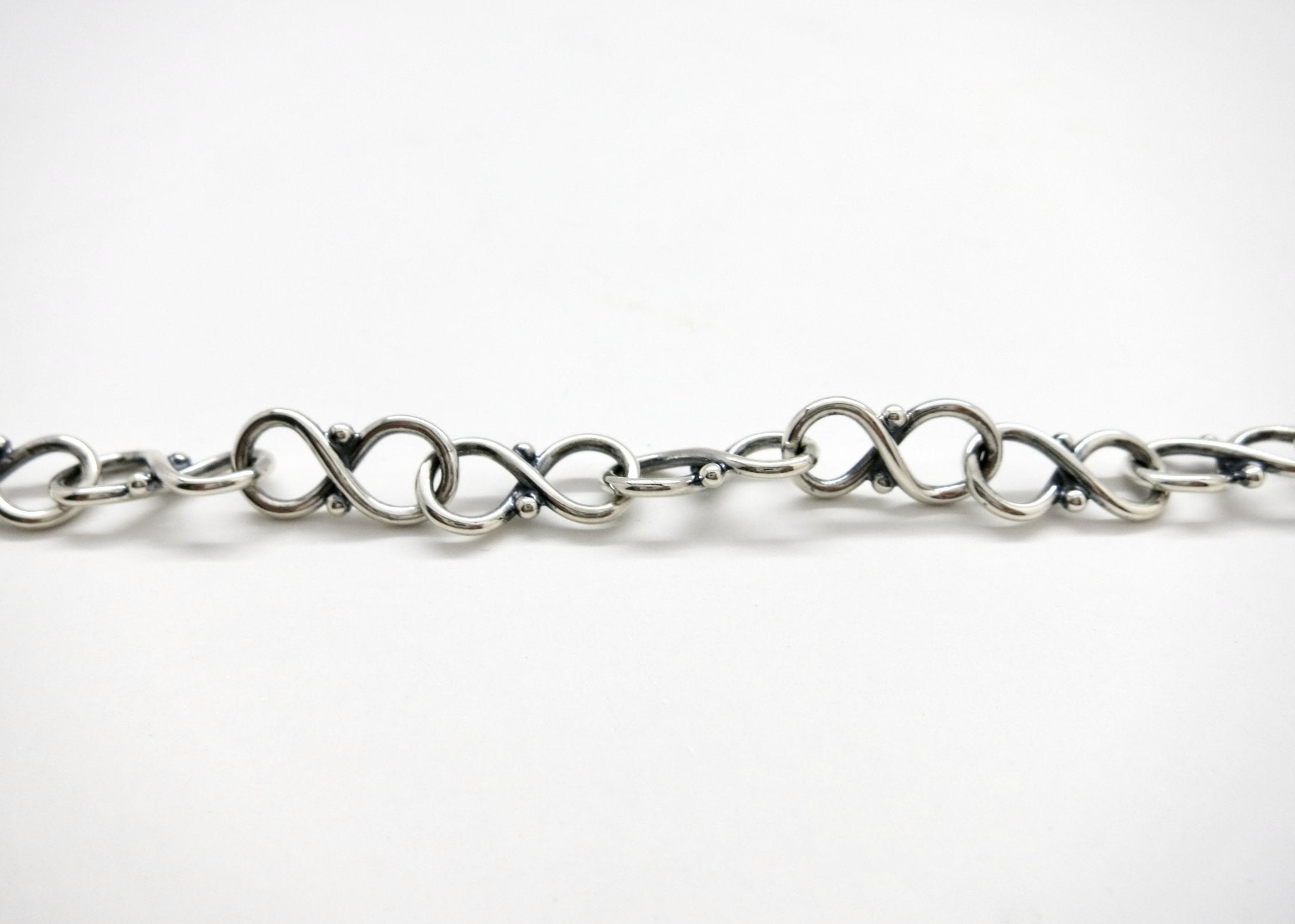 NEW! Classic, link charm bracelet - Lai