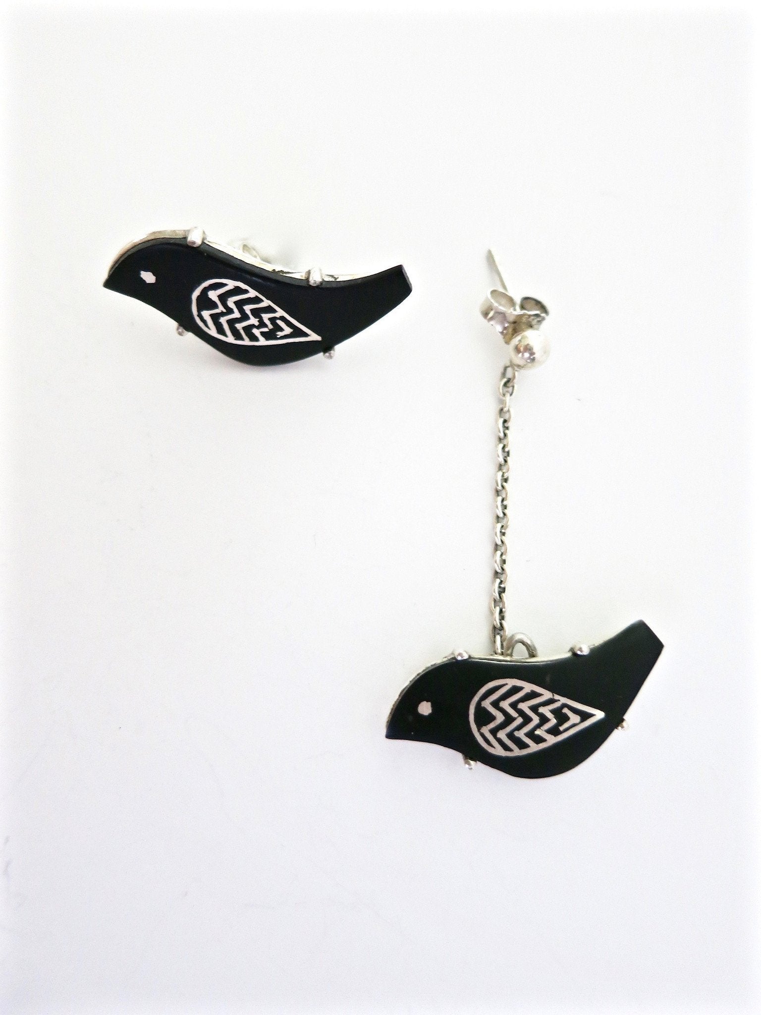 Quirky, asymmetrical Bidri bird earrings - Lai